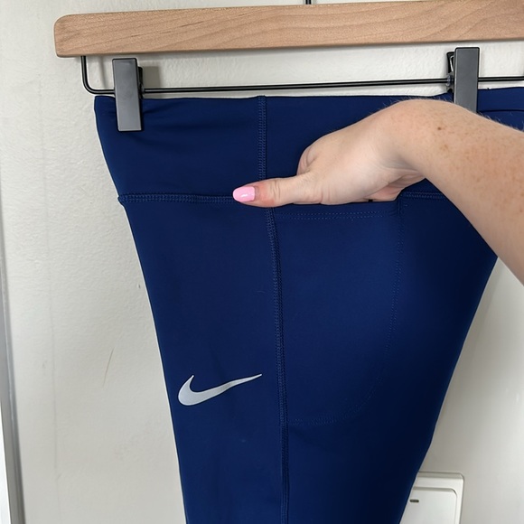 Nike Running Dri-Fit Tight Capri Length Laser Cut Leggings - Picture 9 of 10